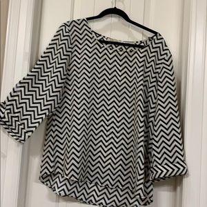 Great black beige chevron top